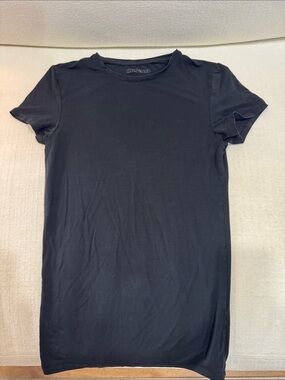 Women’s Small Djerf Avenue Black Shirt Sleeve T